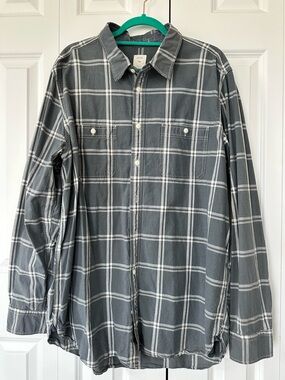 GAP Gray and White Plaid Button-Down Shirt
